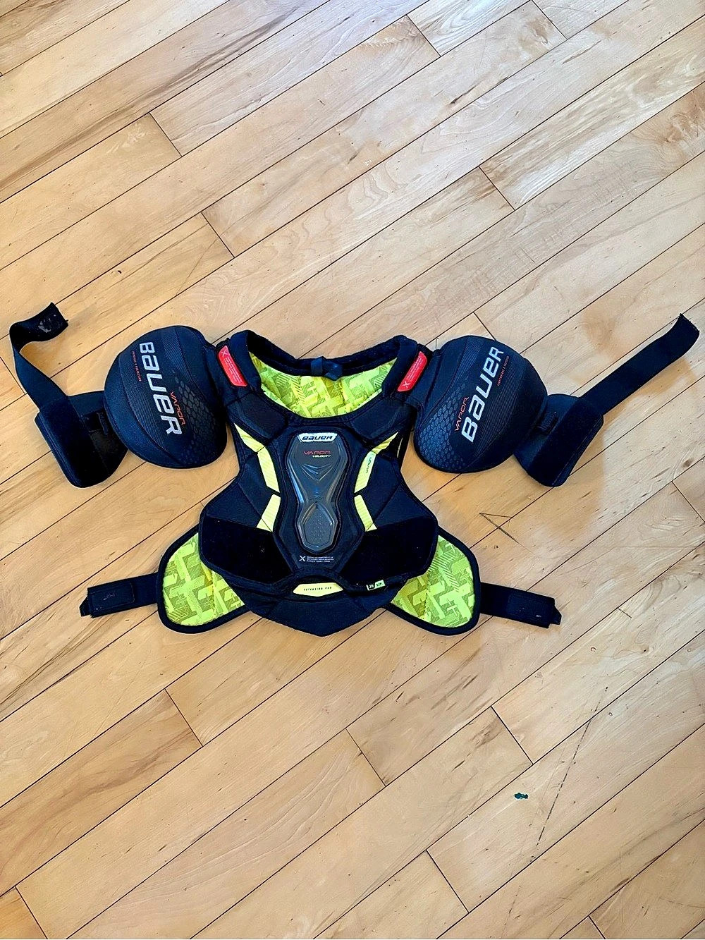 Bauer Vapor X Velocity Junior Hockey Shoulder Pads Black & Green